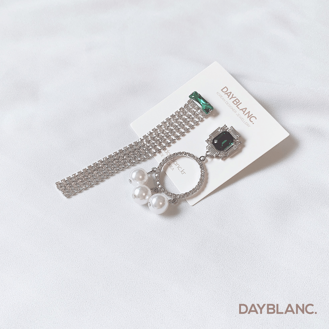 Emerald Queen 에메랄드 퀸 (Earring) - DAYBLANC