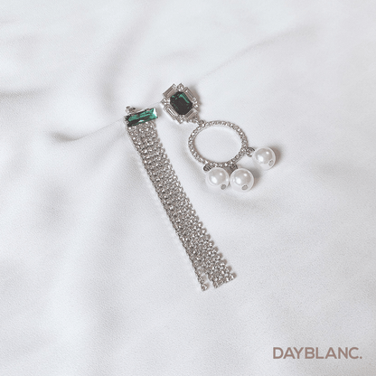 Emerald Queen 에메랄드 퀸 (Earring) - DAYBLANC