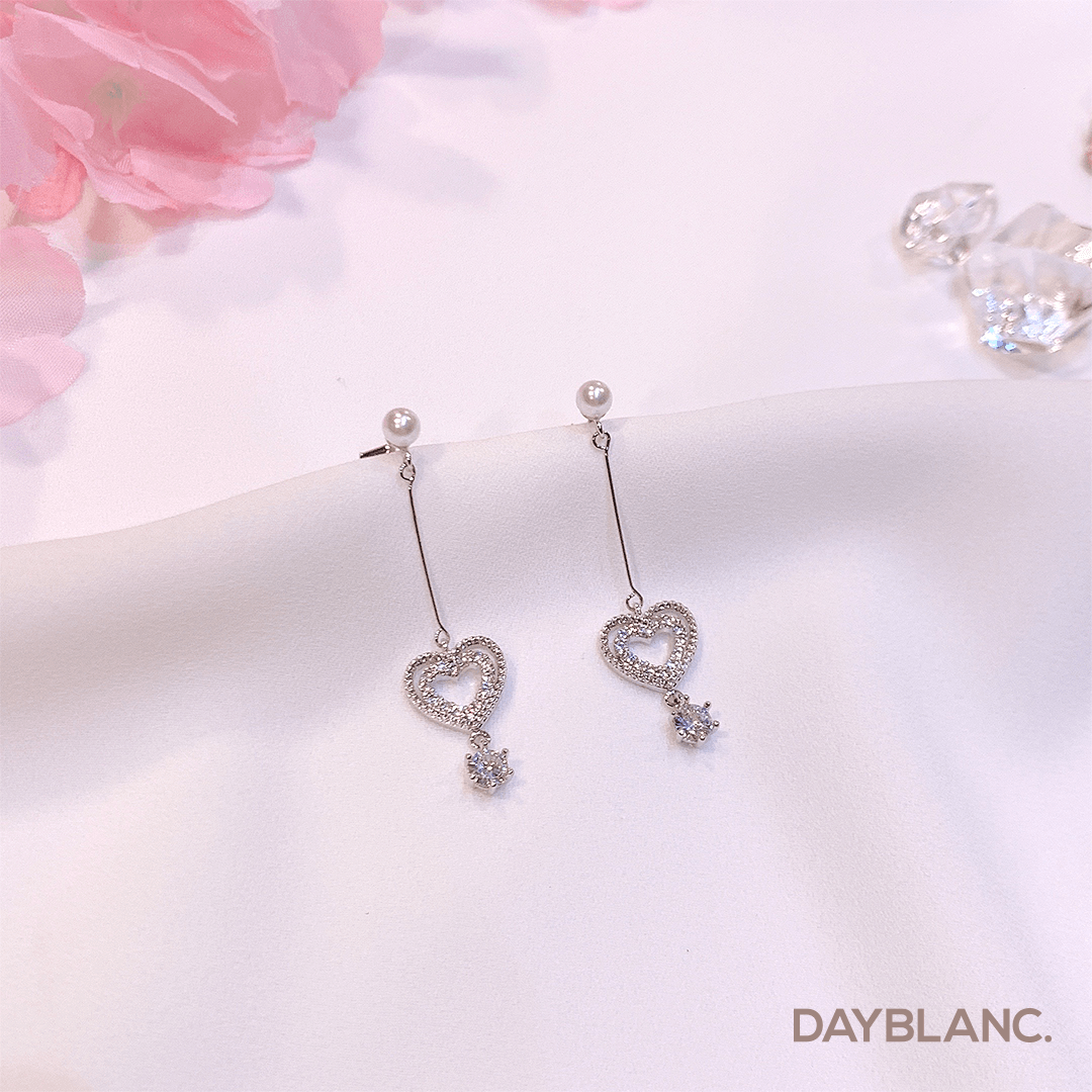 Love Spell (Earring) - DAYBLANC